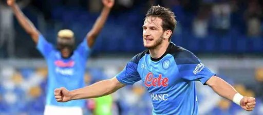 Calciomercato: Кварацхелия договорился с «Наполи» о продлении контракта с повышением зарплаты
