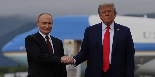 Гаджиев о возвращении России: очень многое зависит от отношений с США
