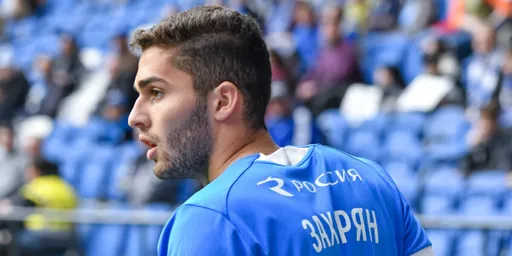 Захарян был заменен в середине первого тайма матча с «Зенитом»