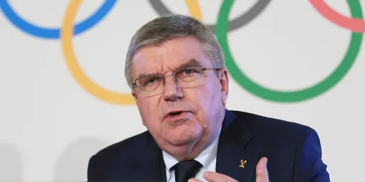 МОК принял отставку Баха с поста члена организации