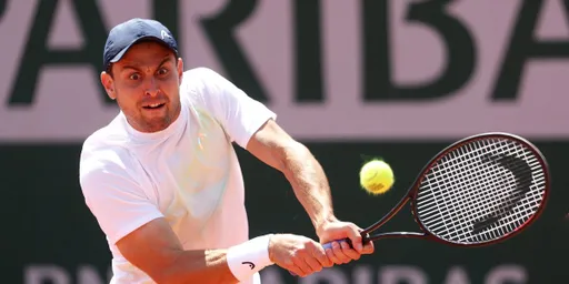 Карацев снялся с участия в турнире ATP-250 в Брисбене из-за травмы