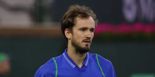 Медведев вышел в четвертьфинал ATP-500 в Вашингтоне