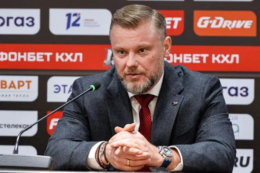 Рябыкин: месяц слушал, что в «Авангарде» будет усиление, так и не дождался