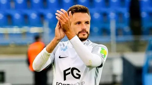 Экс-нападающий «Арсенала» Марков продолжит карьеру в «Факеле»