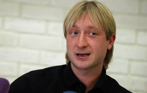 Двукратный олимпийский чемпион Евгений Плющенко попал в больницу