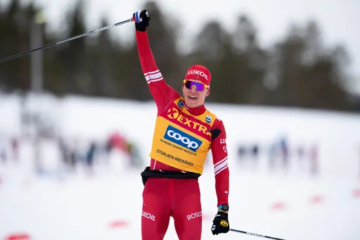 Большунов стал чемпионом России в масс-старте