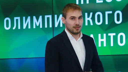 Тихонов заявил, что Шипулина нужно «поганой метлой гнать» из Госдумы