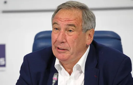 Тарпищев заявил, что обращений сменить спортивное гражданство от теннисистов не поступало