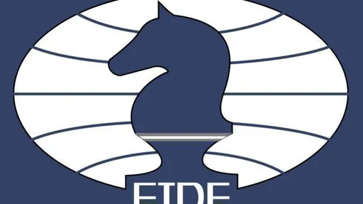 Российские шахматисты смогут выступать под флагом FIDE до конца года