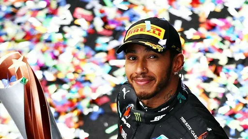 Хэмилтон выиграл Гран-при Испании, Мазепин — 19-й