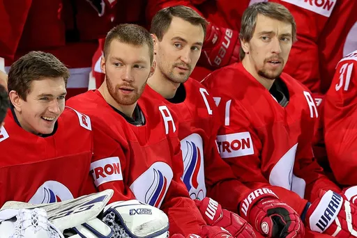 Олимпийский чемпион раскритиковал сборную России по хоккею за отдельный рейс в Пекин