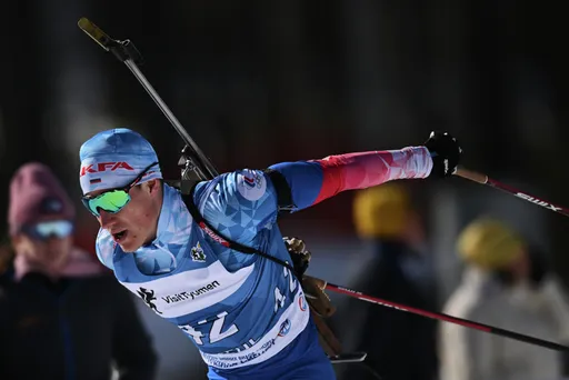 Юрлова-Перхт и Цветков выиграли сингл-микст на чемпионате России по биатлону в Тюмени