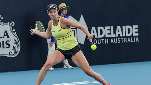 Коллинз переиграла Швентек и сыграет с Барти в финале Australian Open