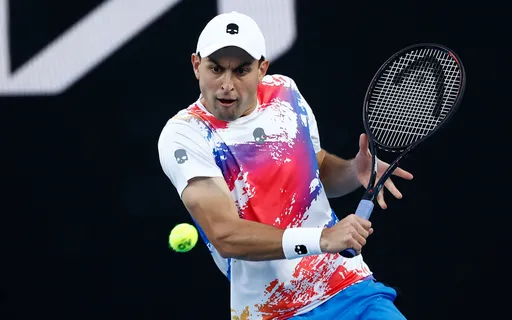 Карацев пробился в третий круг Australian Open