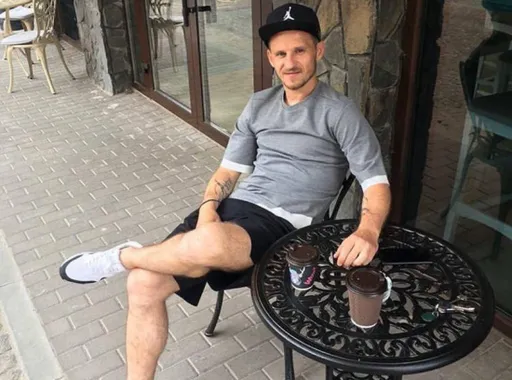 Экс-футболист Алиев дебютирует в боксе 29 мая