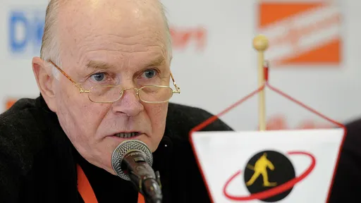Тихонов назвал экс-президента IBU Бессеберга «позором российского биатлона»