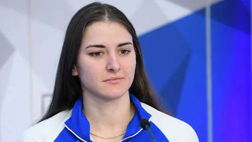 Голикова завоевала первую медаль сборной России в конькобежном спорте на Олимпиаде-2022 в Пекине
