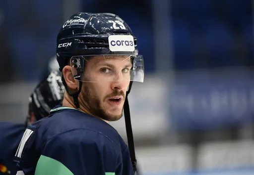 Нападающий «Торпедо» Хривик может доиграть текущий сезон в SHL
