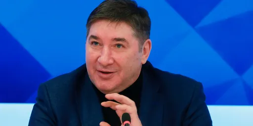 Кожевников предложил Быкову вернуться в российский хоккей и поработать в нем