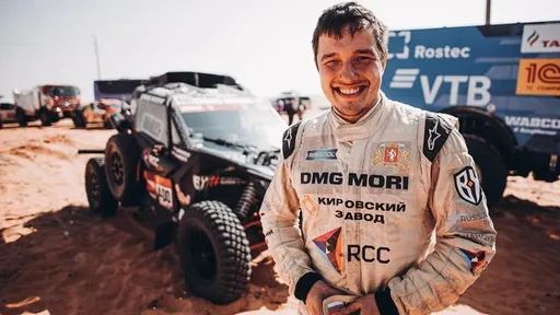 Карякин выиграл десятый этап «Дакара» в классе багги