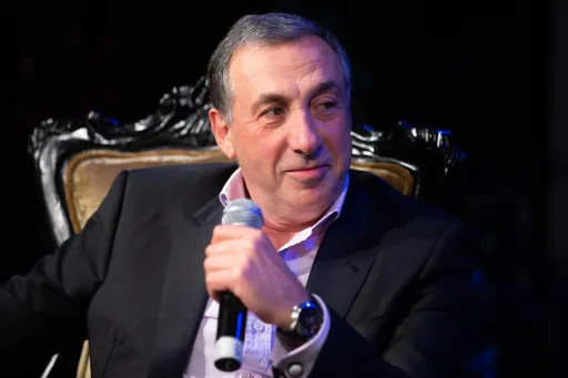 Масалитин – Орешкину: если ты сам не соображаешь – продай Гинеру свою долю, а хочешь рулить – убирай Гинера