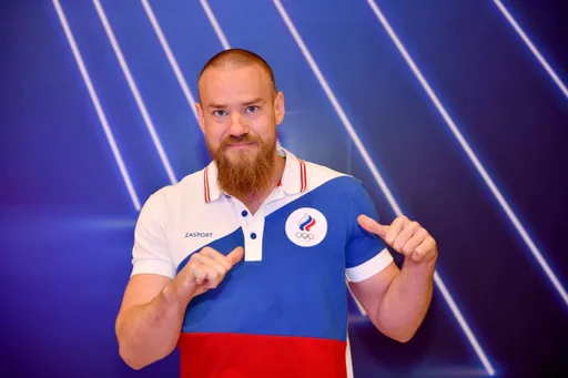 Кузнецов: хочу найти того, кто сможет мне заплести косы в бороде
