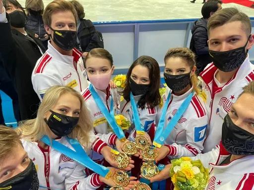 Туктамышеву пытались придержать, но Щербакова и Коляда показали класс. За счет чего Россия впервые выиграла командный чемпионат мира