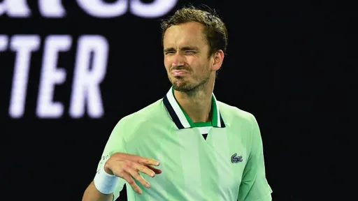 Медведев не смог выйти в финал турнира ATP в Акапулько, проиграв Надалю