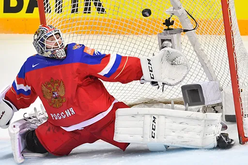 «Сразу сказал «да»: Бобровский — о вызове в сборную России