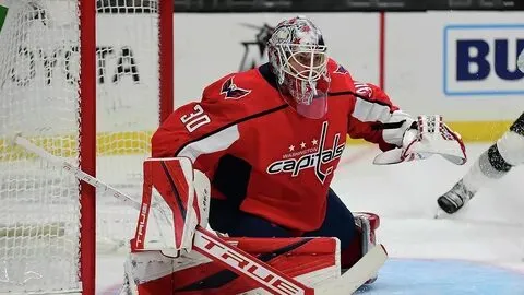 Самсонов признан второй звездой игрового дня в НХЛ