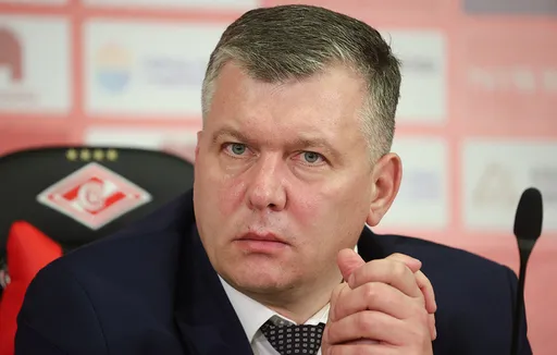 Мележиков: Николсона всё устраивает в «Спартаке», он не собирается приостанавливать контракт