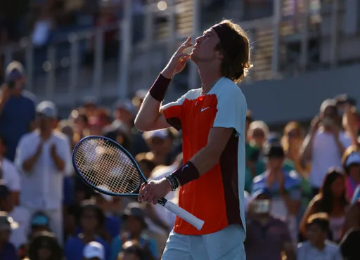 Рублев обыграл канадца Шаповалова в 3-м раунде US Open