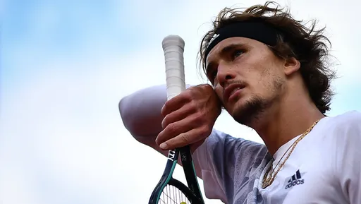 Зверев обыграл Шварцмана на Итоговом турнире ATP