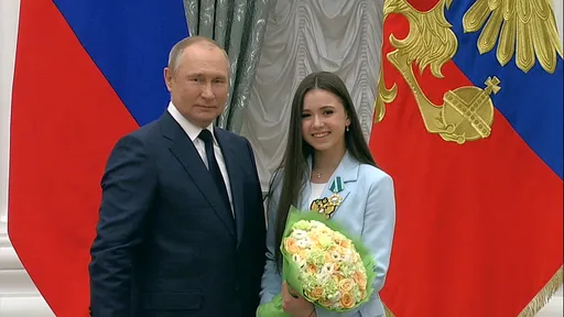Путин встретился с олимпийцами: поздравил Валиеву с днём рождения, шесть чемпионов не пришли