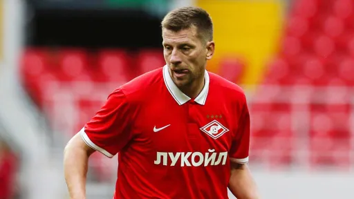 «Спартак» со счетом 2:1 обыграл «Зенит» в матче легенд
