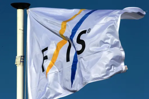 Источник: FIS отказала двум россиянам в смене спортивного гражданства