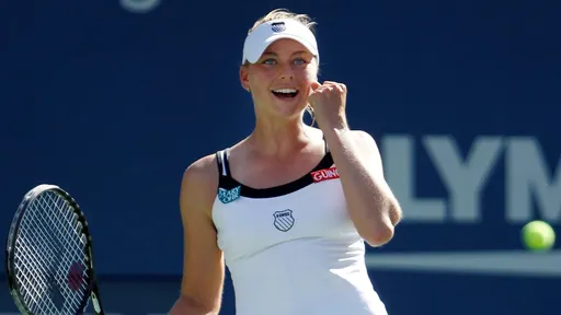 Российская теннисистка Звонарева вышла во 2-й круг парного турнира Australian Open