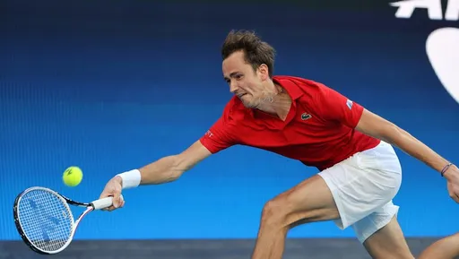 Медведев обыграл Никисори и вывел Россию в полуфинал ATP Cup