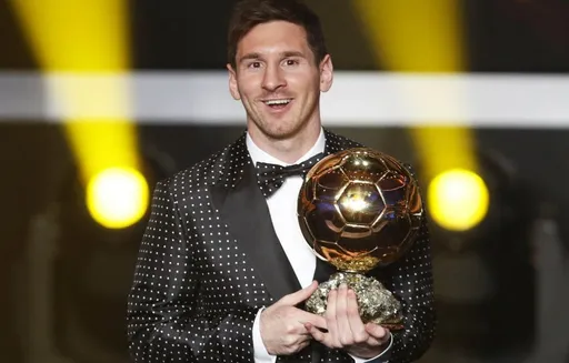 Marca: Месси выиграл «Золотой мяч»-2019