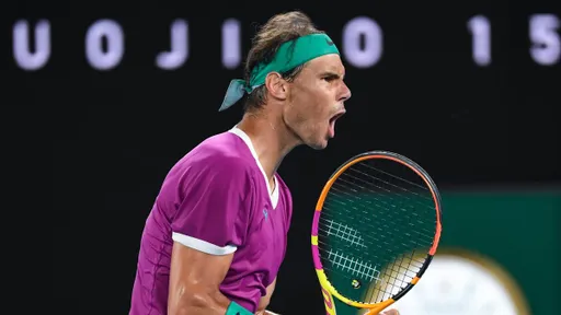 Надаль одержал волевую победу в финале Australian Open над Медведевым: видеообзор драматичного матча
