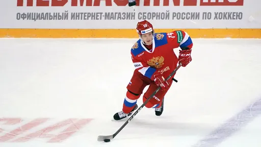 Форвард «Трактора» Ткачев заменил в составе сборной России на Олимпиаду в Пекине игрока «Локомотива» Анисимова