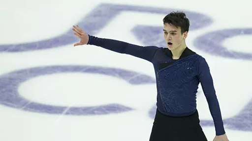 Фигурист Игнатов выиграл короткую программу на чемпионате России
