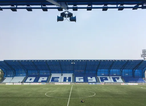 Футболисты «Оренбурга» и «Крыльев» сдавали ПЦР-тесты на коронавирус перед матчем РПЛ