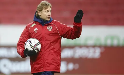 Карпин заявил, что в матче с Кипром не будет беречь игроков сборной, у которых есть желтые карточки