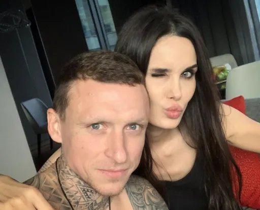 Иск Мамаева к экс-супруге по поводу определения места жительства их совместного ребенка передан в суд Москвы
