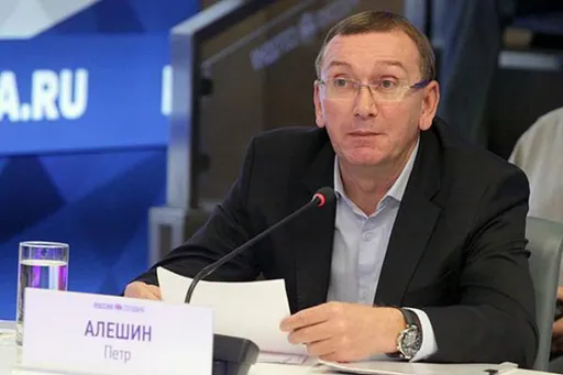 Автоспортивный менеджер Алёшин объяснил, почему выступает против участия парней и девушек в одних сериях