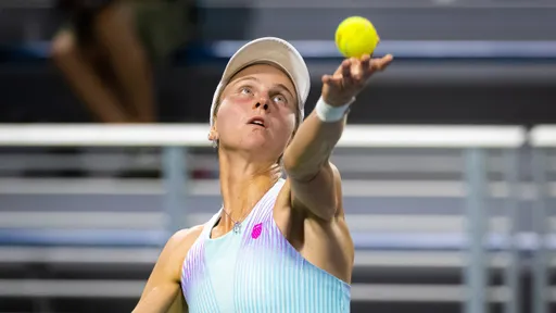 Российская теннисистка Самсонова пробилась в 3-й круг US Open