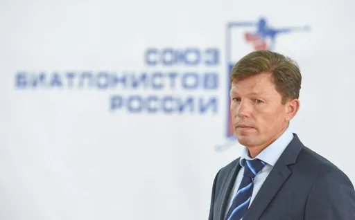 Майгуров объяснил, почему призовые биатлонистам оказались ниже ранее озвученных