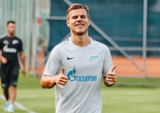 Кокорин тренируется с «Зенитом-2»