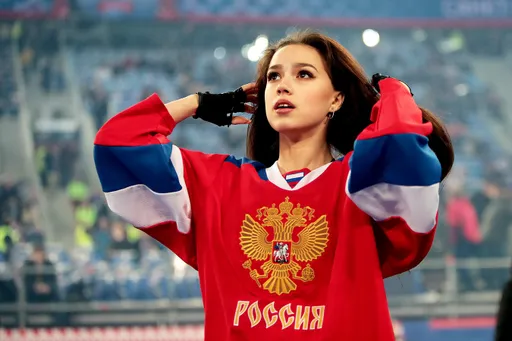 Отец Загитовой не знает о планах фигуристки выступить в боксе